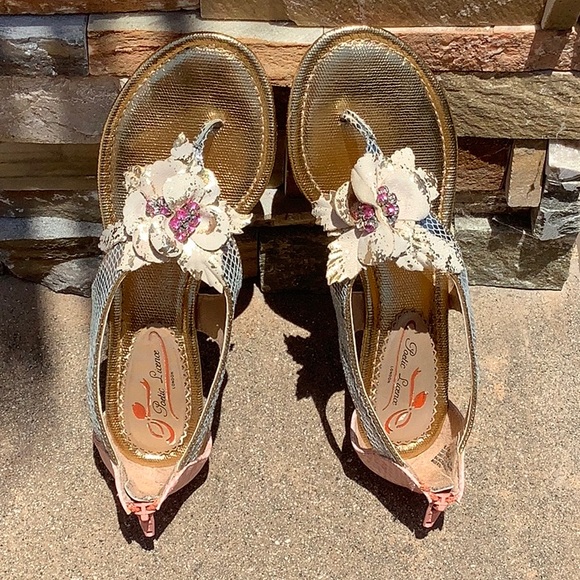 Stunning Poetic License London metallic, embellished sandals 7.5 - Picture 2 of 9